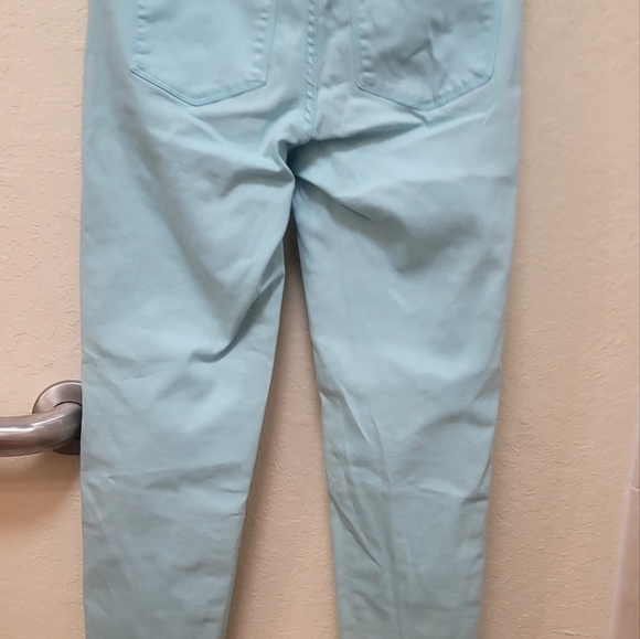 NxD Ladies Size 2 Petite Mint Green Jeans Midrise LITEWASH Pockets Beltloops - Picture 10 of 16